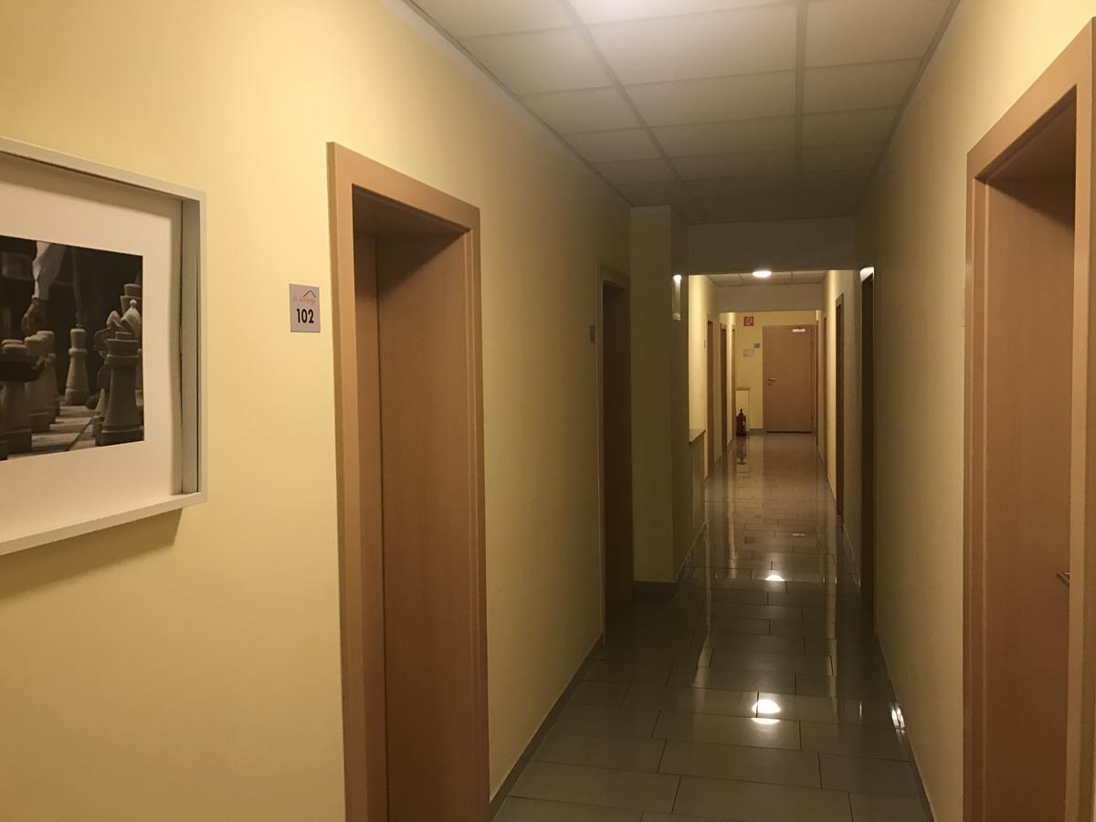 Montagehotel Living@Линц Екстериор снимка